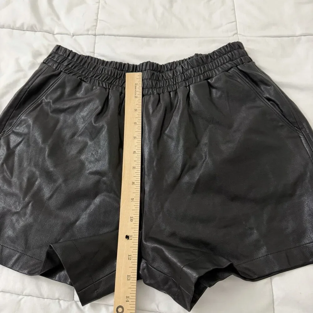 Amanda Uprichard Shorts Medium Black Faux Leather Pull On Elastic Waist Soft - Picture 6 of 7
